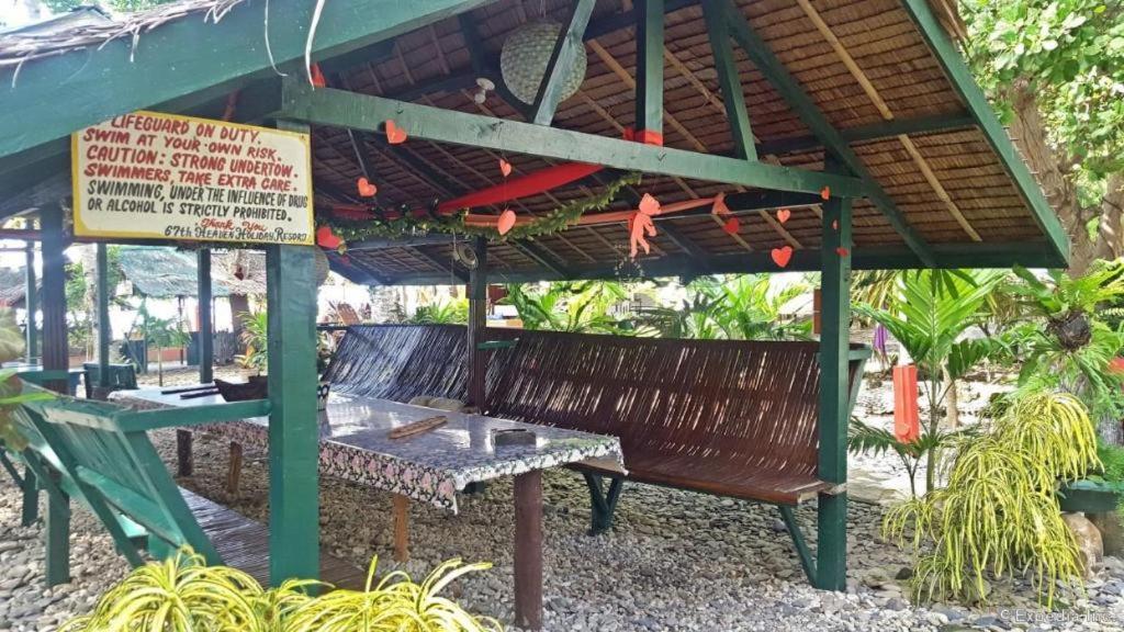 67Th Heaven Holiday Resort Lucbuan Bagian luar foto