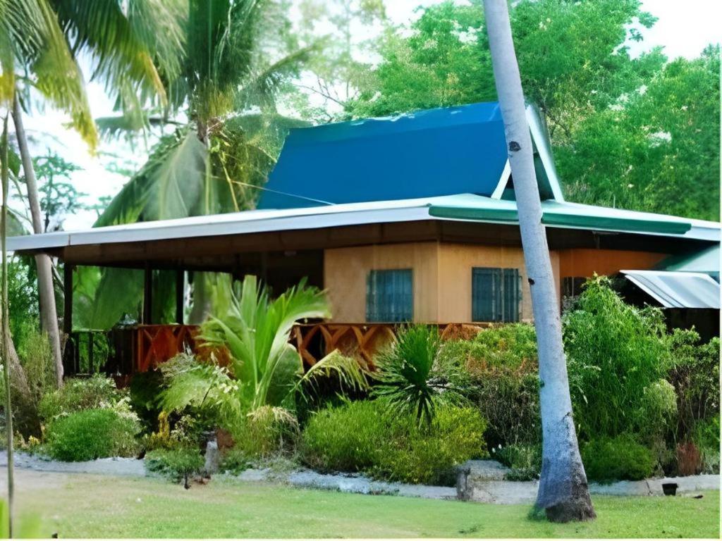 67Th Heaven Holiday Resort Lucbuan Bagian luar foto