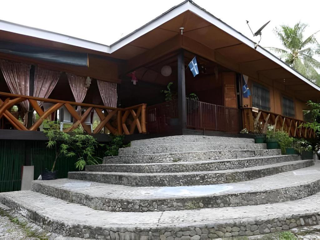 67Th Heaven Holiday Resort Lucbuan Bagian luar foto