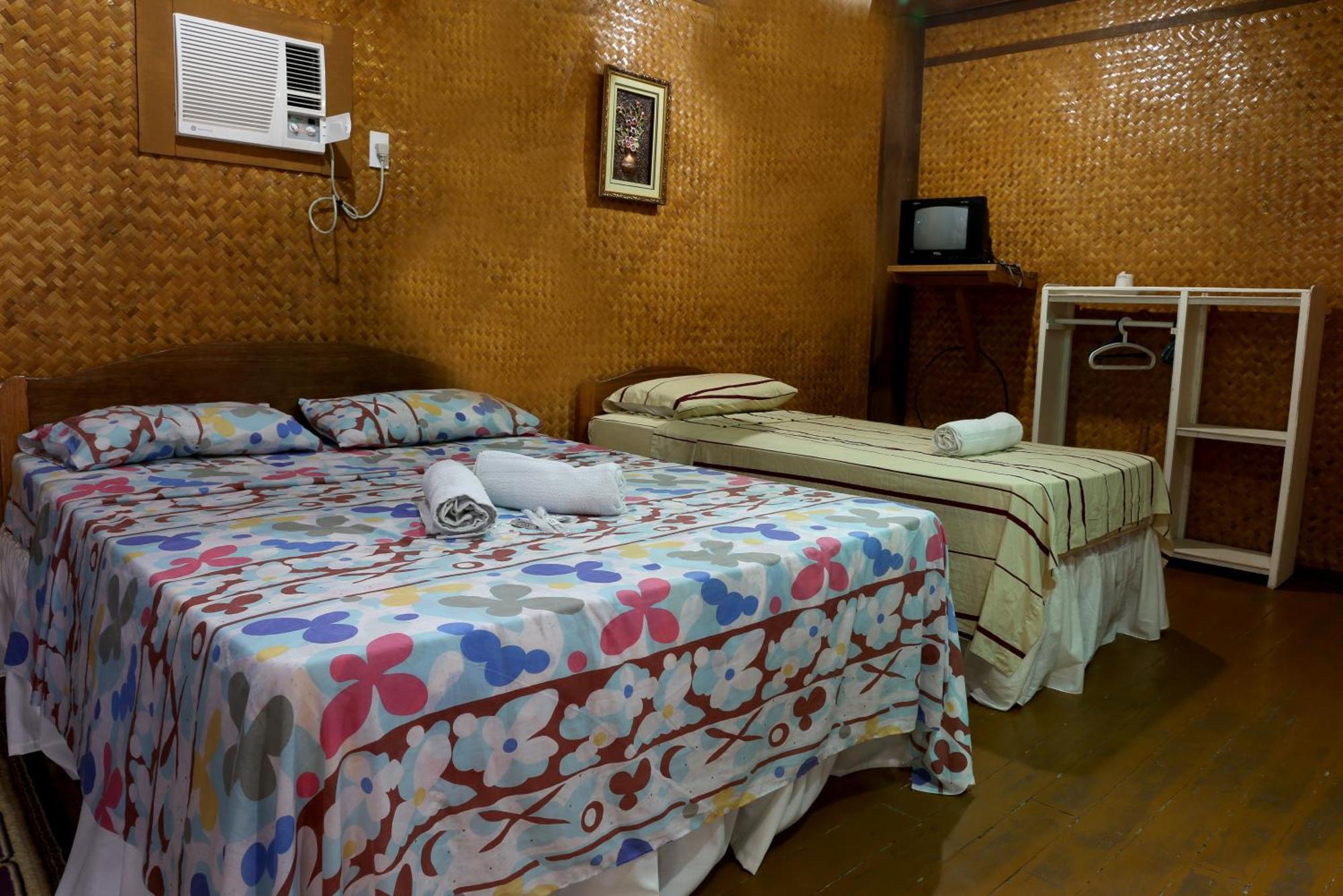 67Th Heaven Holiday Resort Lucbuan Bagian luar foto